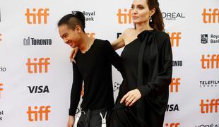 Ali je posvojeni sin Angeline Jolie ukraden?