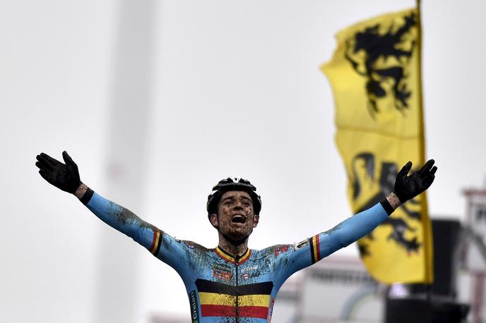 Wout van Aert | Zmagovalec pete etape je postal Belgijec Wout van Aert. | Foto Reuters