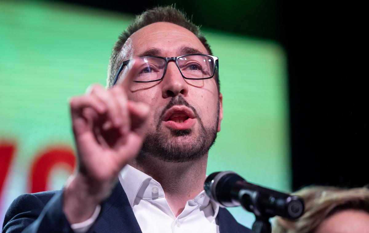 Tomislav Tomašević, Zmoremo! | Tomašević se je v nedeljo zahvalil volivcem, da so koaliciji Zmoremo! in SDP zagotovili tudi stabilno večino v mestni skupščini. | Foto Hina/STA
