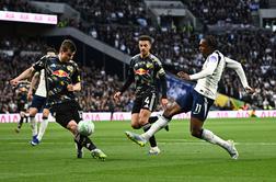 VAR v zadnjih sekundah rešil Arsenal, Bijolovi ponagajali Tottenhamu
