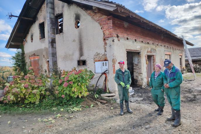 družina Skok iz Zagaja pri Ponikvi | Družini Skok so najprej na pomoč priskočili sosedje in lokalna skupnost, zdaj jim lahko pomagate tudi vi. | Foto Bralec