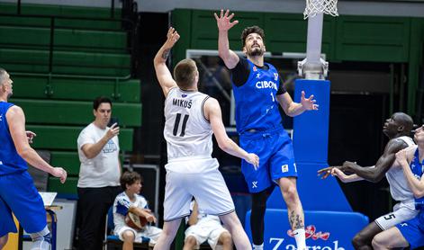 Ilirija po tesni zmagi v Zagrebu korak bližje ligi ABA