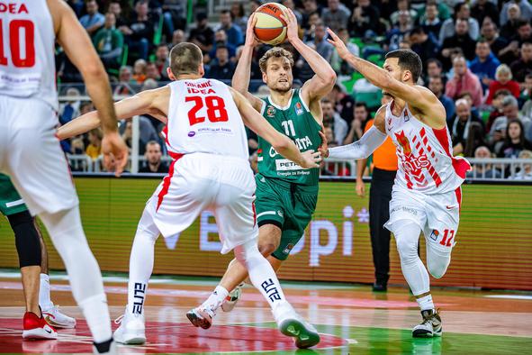 Olimpija spet na zmagovitih tirnicah, poraza Primorske in Krke