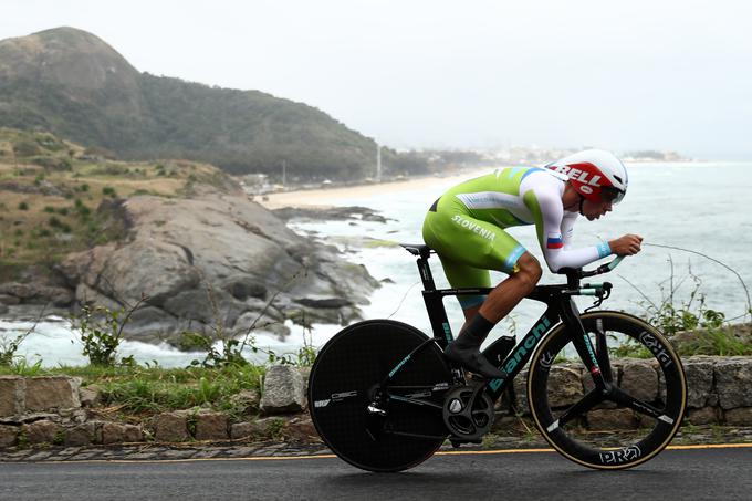 Od letošnjega poletja lahko pri Športni loteriji stavite tudi na kolesarstvo. Jasno, tudi na našega šampiona Primoža Rogliča.  | Foto: Getty Images