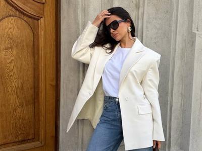 Kako nositi brezčasno belino in džins kot Nika Hohnjec