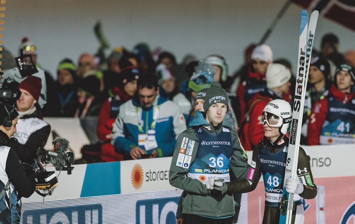 Anže Lanišek Žiga Jelar | Glavni trener Robert Hrgota je bil zadovoljen s skoki Anžeta Laniška. A osrednji slovenski adut ni imel sreče z vetrom in ravnanjem žirije. | Foto Sportida