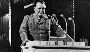 Urad Merklove krasi Göringova preproga