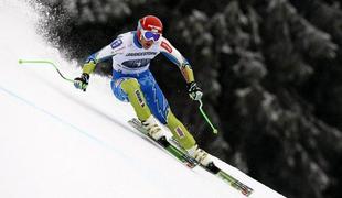 Super-g zaradi megle odpovedan