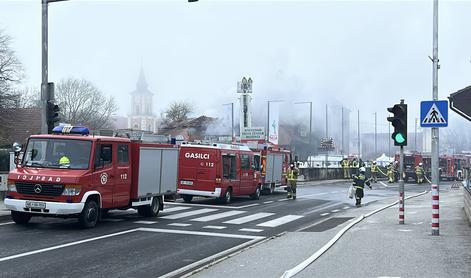 Požar v Beltincih pod nadzorom: gasilcem uspelo preprečiti najhujše  #foto #video
