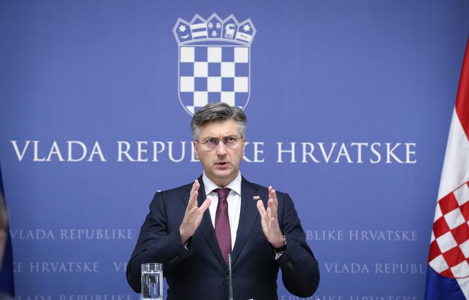 Andrej Plenković je danes ponovil, da hrvaška vlada in HDZ obsojata ustaški režim.  | Foto: STA ,