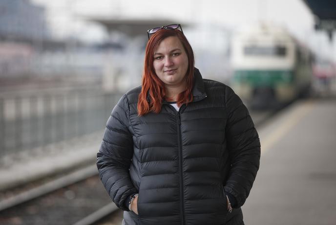 Dekle, ki je dom zapustilo pri 19 letih, zdaj dobiva resno priložnost v Ameriki 