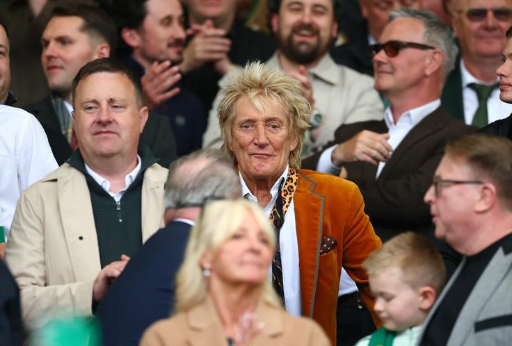 Novemu uspehu Celtica je zaploskal tudi njegov goreč navijač, sloviti pevec Rod Stewart. | Foto: Reuters