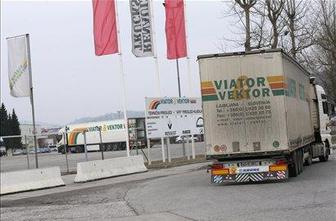 Delavci Viator & Vektorja tudi na policijo
