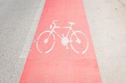 V Nemčiji poskusno nov sistem opozarjanja voznikov na kolesarje