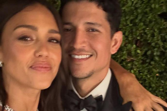Jessica Alba, Danny Ramirez | Skupne fotografije z Albo je na svojem Instagramu objavil tudi njen 11 let mlajši izbranec Danny Ramirez. | Foto Instagram/dannyramirez