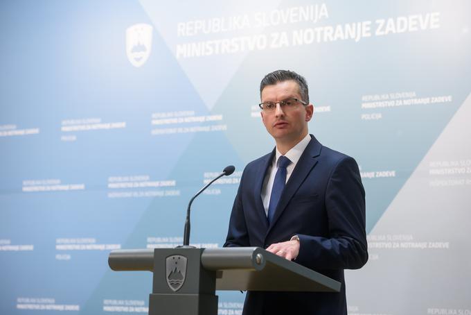 Premier Marjan Šarec je v četrtek po seji vlade dejal, da se mu posvetovalni referendum na to temo ne zdi smiseln, zato zanj ne vidi potrebe. | Foto: STA ,