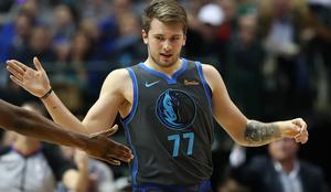 Dončić živi najstniške sanje, legenda lige NBA več kot očarana #video