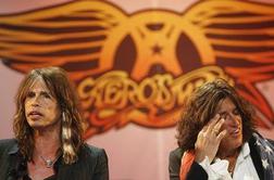 Steven Tyler ostaja v skupini Aerosmith