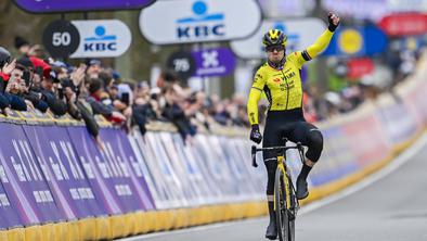 Velika zmaga Jana Tratnika!