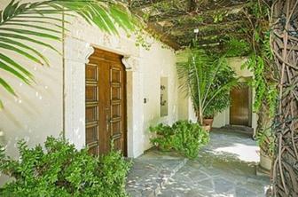 Novi dom Marca Anthonyja ima kar devet kopalnic