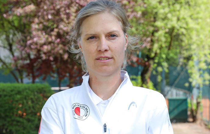 V to zgodbo je šla, ker želi pomagati