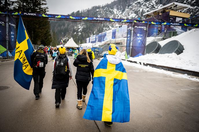 navijači Planica Švedska | Velik del tujih reprezentanc v času svetovnega prvenstva v Planici biva v Beljaku in Trbižu.  | Foto Reuters