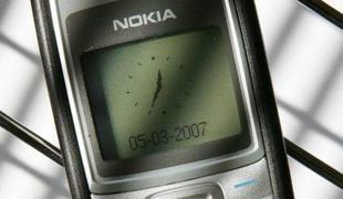 Najbolje prodajan mobitel vseh časov je …