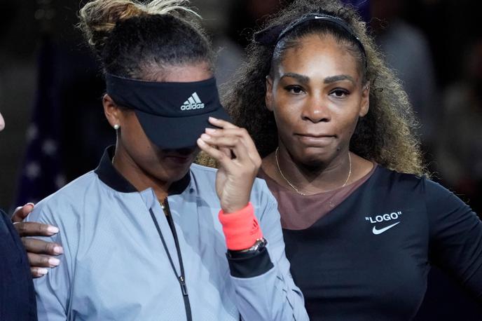 Naomi Osaka, Serena Williams | Leta 2018 je izbruhnil eden največjih sporov med igralko in sodnikom. NA OP ZDA je Serena Williams povsem izgubila živce. | Foto Guliver/Getty Images