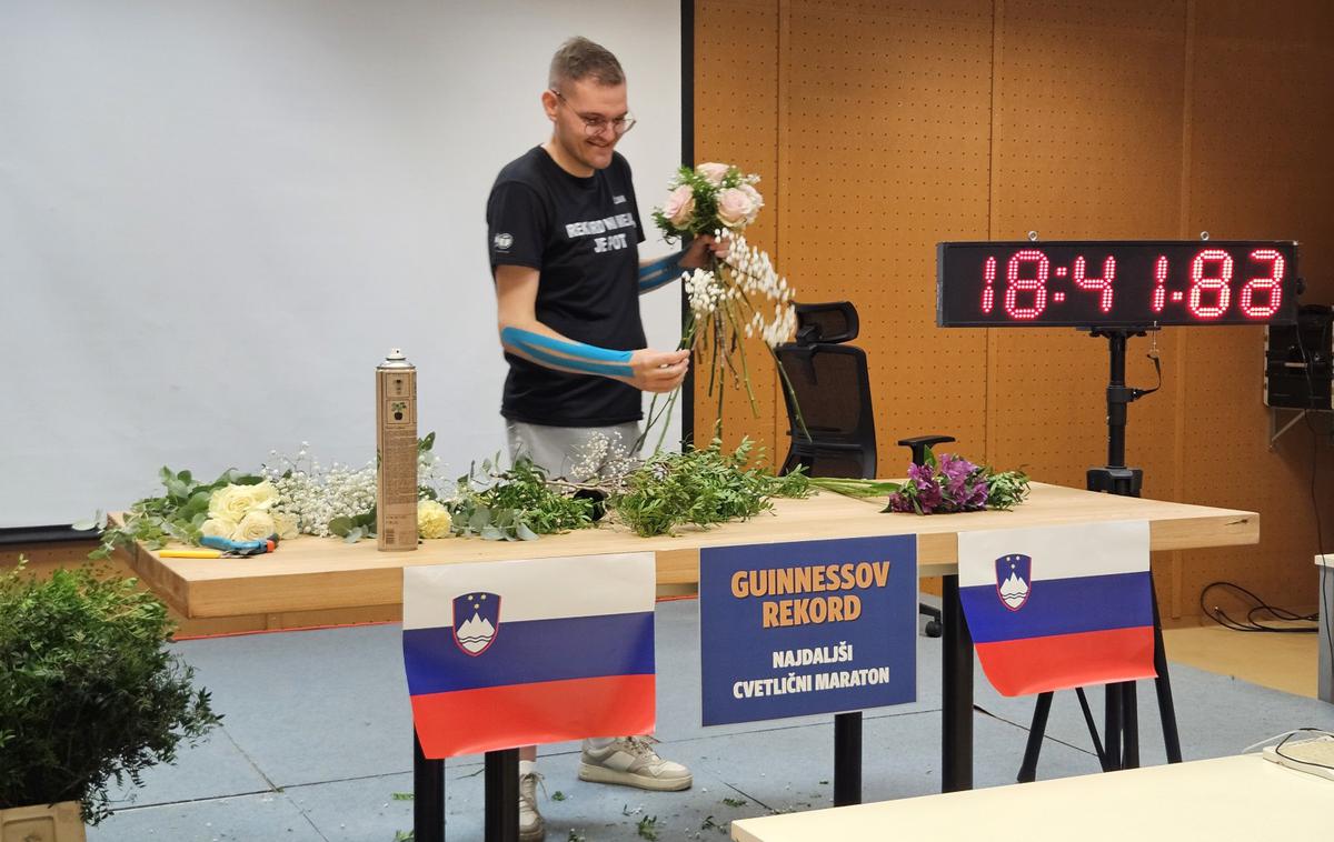 Žan Žolger, florist | Žolger se s cvetličarstvom ukvarja zadnja tri leta, na Koroškem ima dve cvetličarni, ustvarja pa pod blagovno znamko Floral design by Žan. | Foto Vesna Pušnik Brezovnik/STA