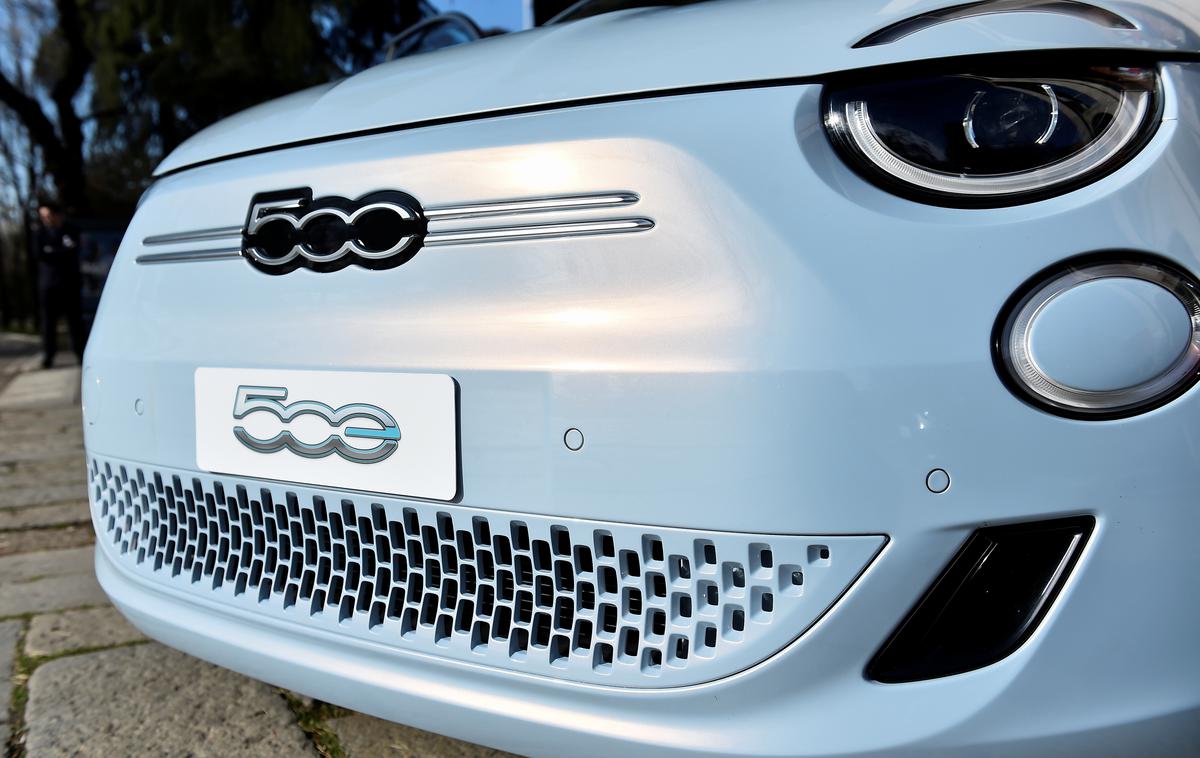 fiat 500 | Fiat se v elektromobilnosti že preizkuša z električno različico modela 500. | Foto Reuters