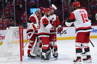 Carolina le še korak od velikega finala