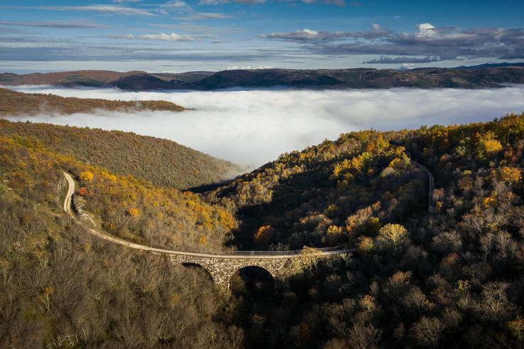 Kolesarsko doživetje po poti nekdanje železnice je primerno za vse okuse.  | Foto: Shutterstock