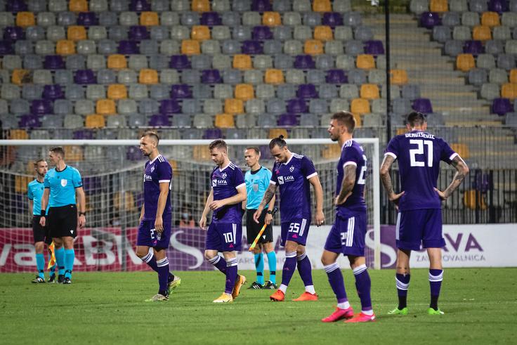 Športna tekmovanja v regijah, ki so zaradi največjega števila okužb označene kot rdeče (gre za devet od 11 statičnih regij v državi, izjema sta le dve zahodni regiji), posledično ne smejo biti organizirane v obliki javne prireditve. | Foto: Blaž Weindorfer/Sportida