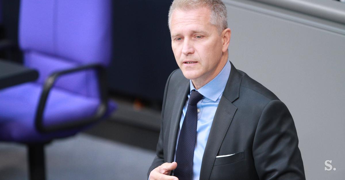 Ein deutscher rechtsextremer Gesetzgeber erhält angeblich Geld von einem Portal, das für Russland wirbt
