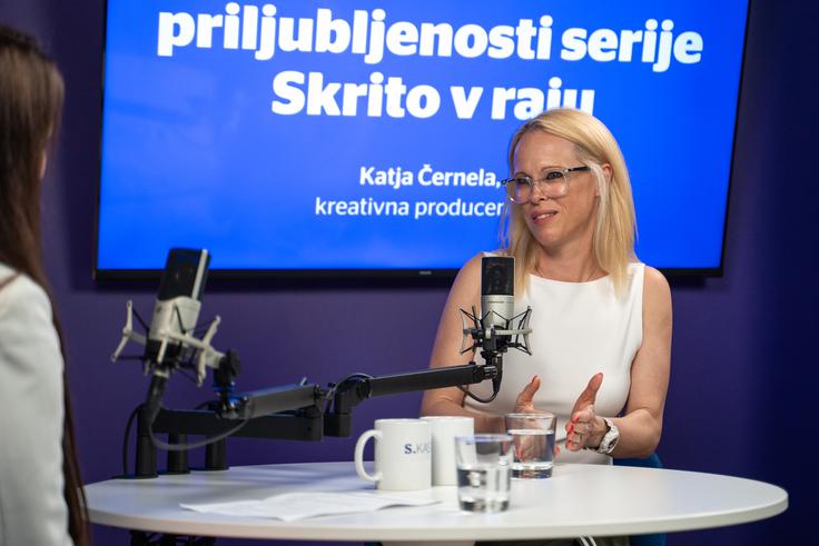 Katja Černela je kreativna producentka priljubljene serije Skrito v raju. | Foto: Liam Toni Šironjič