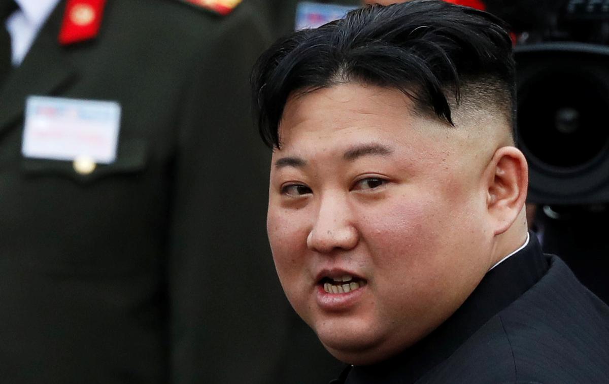 Kim Džong Un | Severna Koreja je danes umaknila svoje osebje iz urada za zveze z Južno Korejo. Na fotografiji severnokorejski voditelj Kim Džong Un. | Foto Reuters