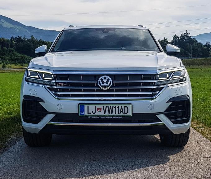 Volkswagen je lani v Slovenijo pripeljakl dve veliki novosti -  pola in T-roca. | Foto: Gašper Pirman