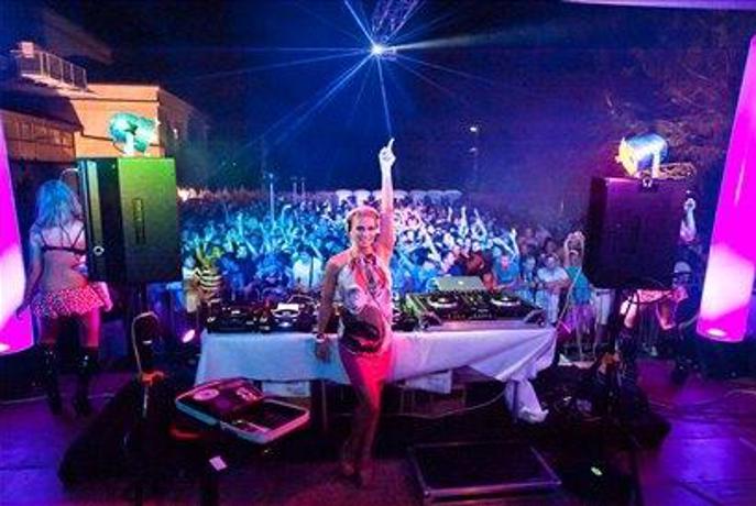 Niki Belucci ima Slovence za boljše od Hrvatov
