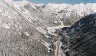 Kanadska avtocesta Coquihalla: sneg in led že več kot 30 let poganjata strah v kosti voznikov