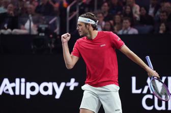 Preobrat na Laverjevem pokalu, izgubil tudi Carlos Alcaraz