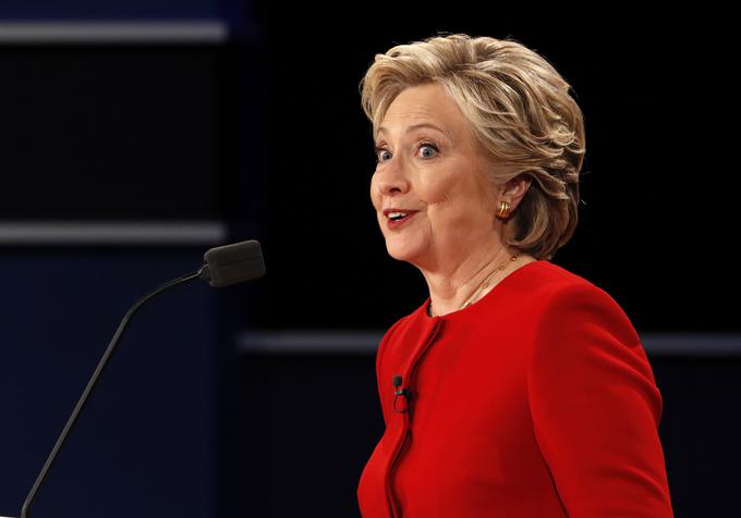 "Hillary Clinton je bila nedvomno bolje pripravljena," glede včerajšnjega soočenja meni Urška Velikonja. | Foto: Reuters