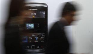 Imetnik blackberryja premožnejši od imetnika iphona