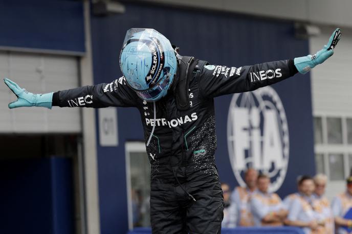 VN Avstrije George Russell | George Russell je po letu in pol Mercedesu pridirkal novo zmago, a po zaslugi trčenja med Maxom Verstappnom in Landom Norrisom. | Foto Reuters