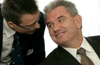 Kdo je lastnik singapurskih lastnikov Hram holdinga?