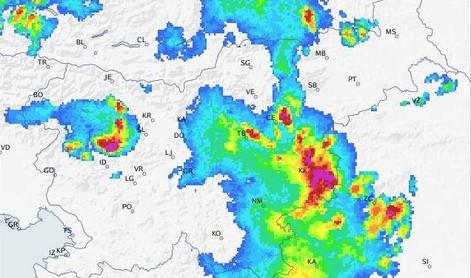 Nevihte po državi povzročile kar nekaj nevšečnosti