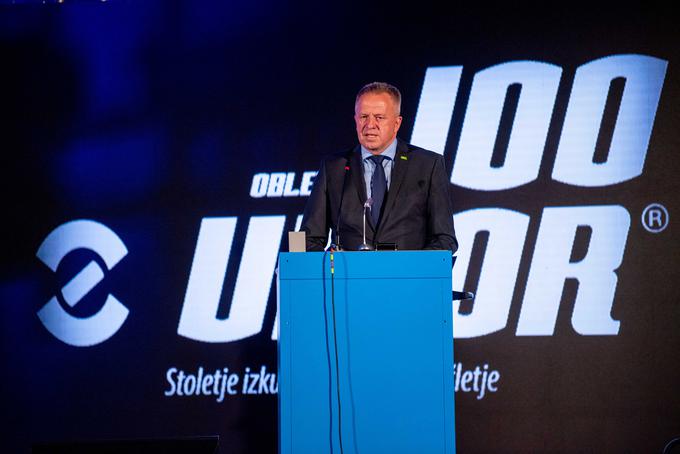 Minister Zdravko Počivalšek je predstavil pomen podjetja Unior za gospodarski napredek slovenskega gospodarstva. | Foto: 