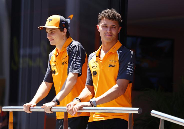 Oscar Piastri in Lando Norris za zdaj še dirkata čisto in brez dotikov, a bitka za prvaka se bo prej ali slej zaostrila. | Foto: Reuters