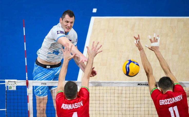Slovence v sredo ob 15. uri čaka za biti ali ne biti. V nadaljevanje prvenstva vodi le zmaga nad Nemčijo. | Foto: Volleyball World