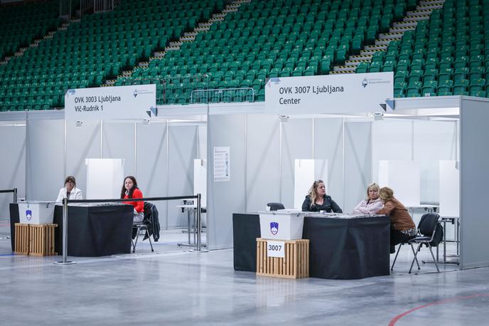 Predčasno glasovanje - zakonodajni referendum o Zakonu o dodatku k pokojnini za izjemne dosežke na področju umetnosti | Foto Ana Kovač