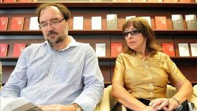 Stefanovski bolj kot hvale ljubi trače, Makarovičeva veruje v umetnost